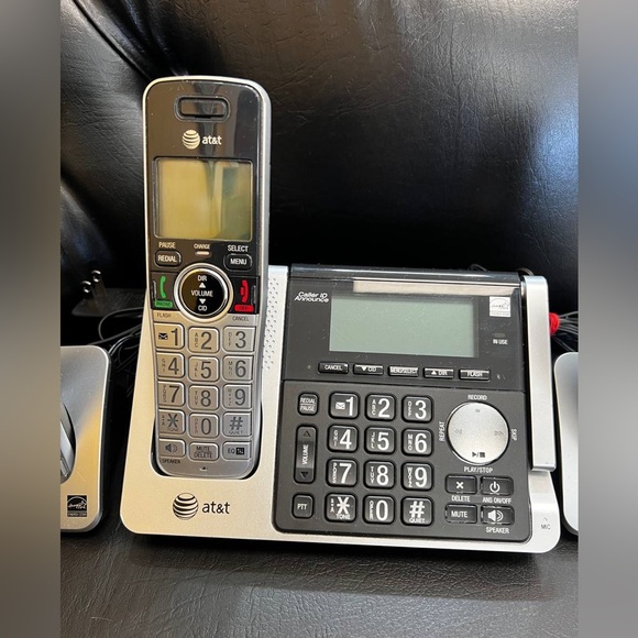 AT&T CL83464 DECT 6.0 Cordless Call ID Announce Phone System w/ 3 Handsets - Picture 2 of 14